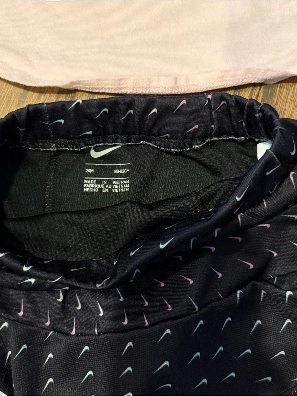 24M Nike Girls' toddler t-shirt Top & Black Skort Set